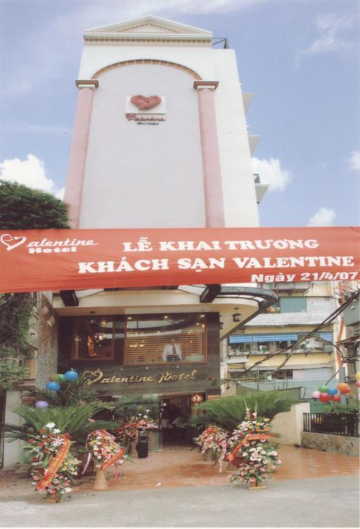 Valentine - Hong Ha 2* Hanoi