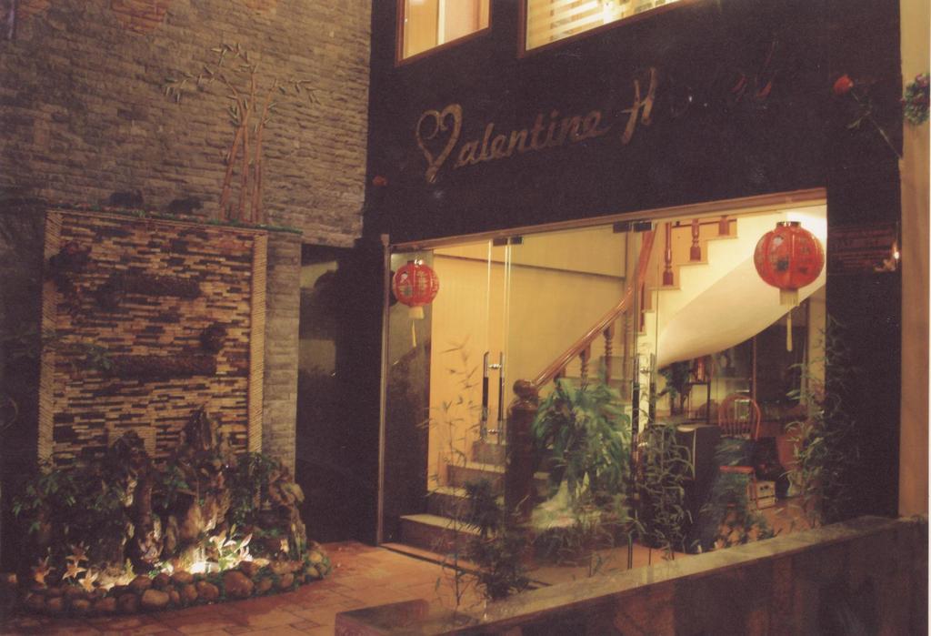 Valentine - Hong Ha Hotel Hanoi