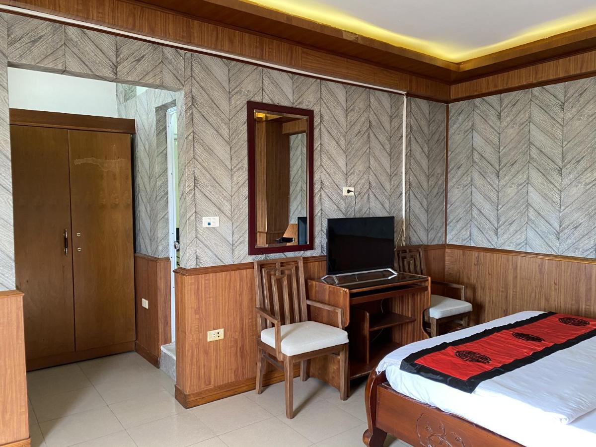 Valentine - Hong Ha Hotel